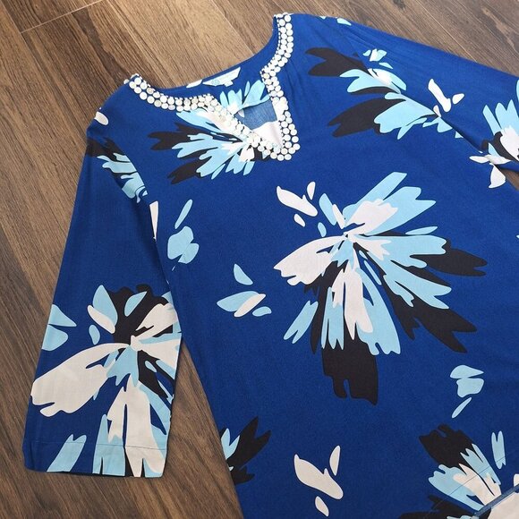 💙 Escapada Living Soft Floral Tunic Blouse Mother of Pearl Detail Size L 100% R - Picture 4 of 10